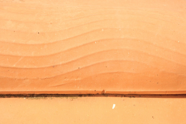 屋顶是陶土瓦，顶部，近距离图片下载