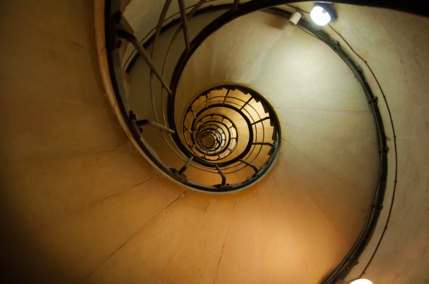 螺旋上升图片下载