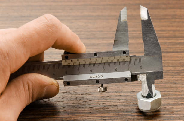 测量坚果图片下载