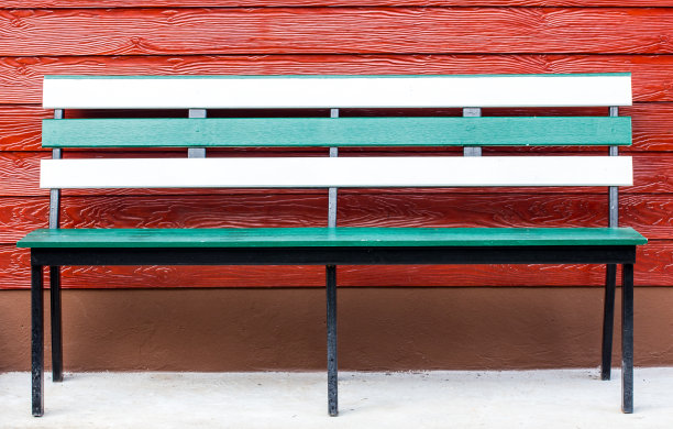 木椅上的肖像图片下载