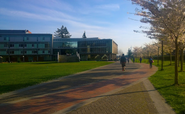 大学校园图片下载