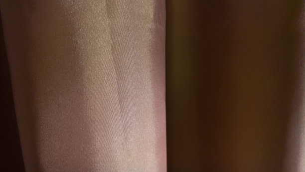 金色褶皱织物纹理-近距离图片下载