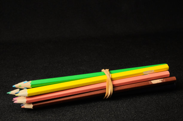 新的彩色铅笔纹理图片下载