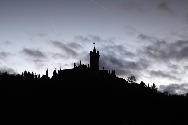 城堡的剪影图片下载