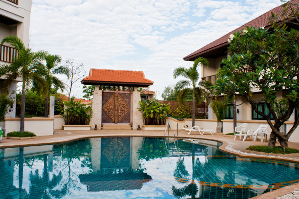 泰国酒店的游泳池图片下载
