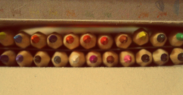 盒装彩色铅笔图片下载