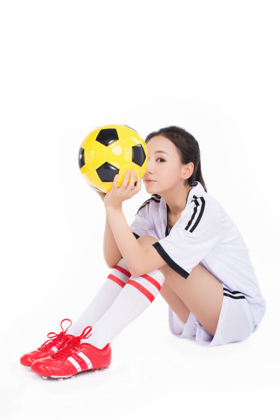 女人踢足球图片下载