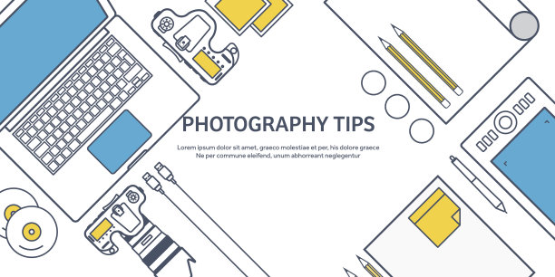 桌子上排列整齐的摄影设备。摄影工具，照片编辑图片下载
