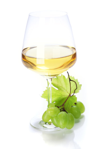 配白葡萄酒和葡萄的酒杯图片下载