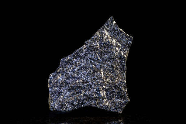 黑色前面是硅诞生石图片下载