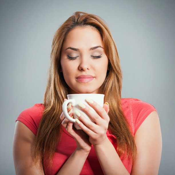 喝杯热饮图片下载