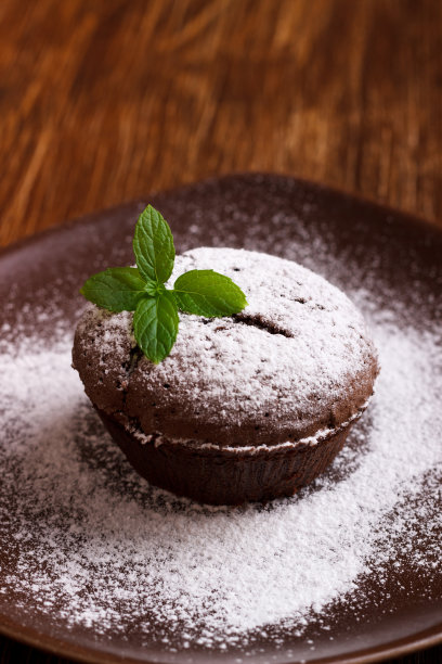 薄荷熔岩蛋糕图片下载