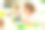 快乐的家庭母亲和孩子女孩画复活节彩蛋图片下载
