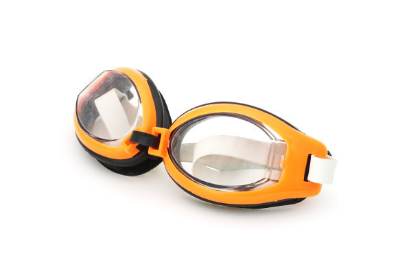 橙色和黑色的游泳塑料护目镜图片下载