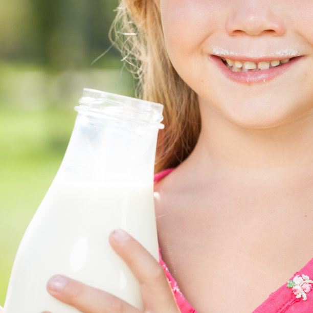 牛奶胡子图片下载