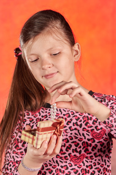 情人节女孩的肖像图片下载