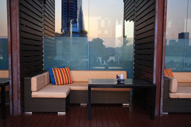 豪华时尚的酒吧和餐厅图片下载