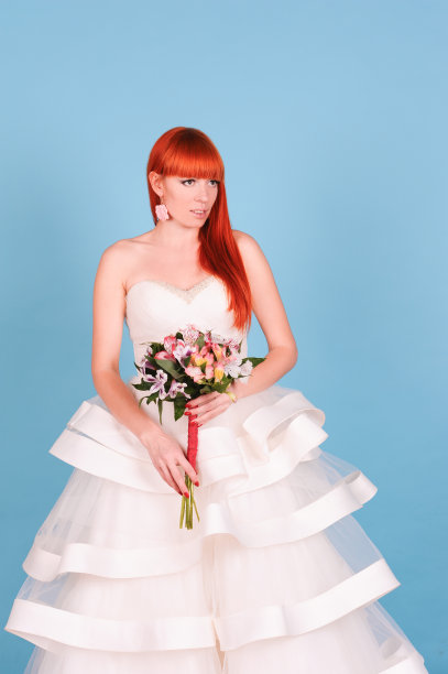 漂亮新娘捧花束图片下载