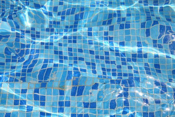 蓝色的水图片下载