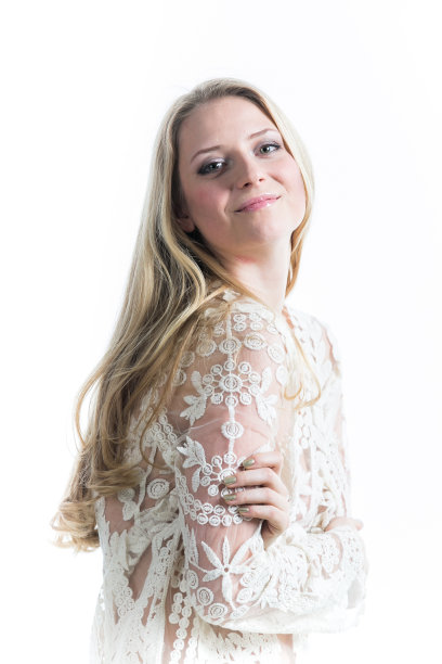 美丽的俄罗斯金发女孩在一个白色的背景半透明图片下载