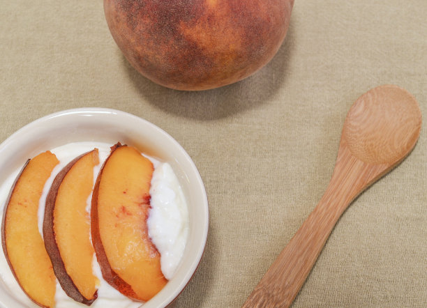 桃子和酸奶图片下载