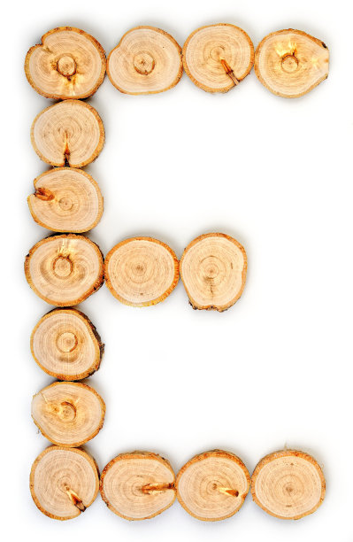在白色背景上由木片制成的字母。E图片下载