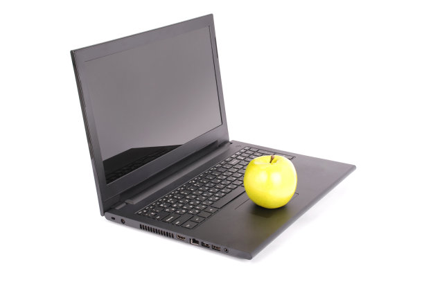 黑色的笔记本电脑剪辑路径图片下载