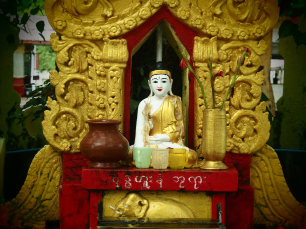 献给幸福的佛陀图片下载