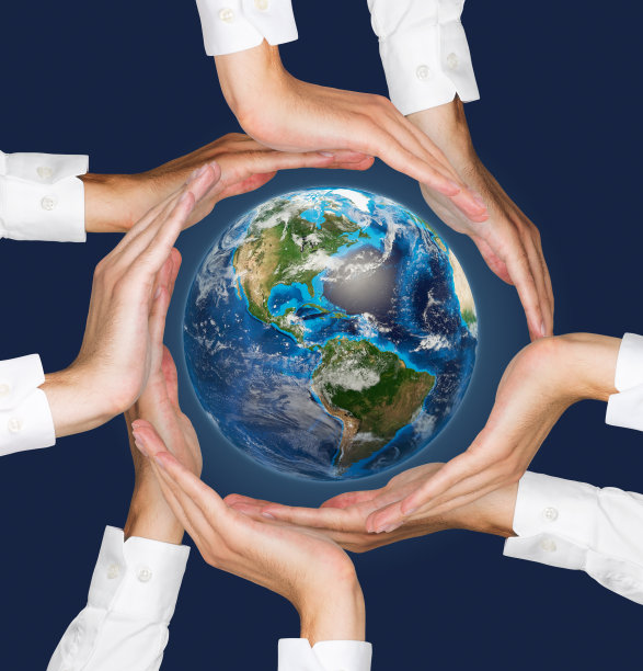 手拿着地球。图片下载