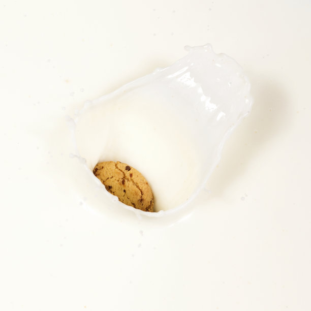 牛奶和饼干图片下载