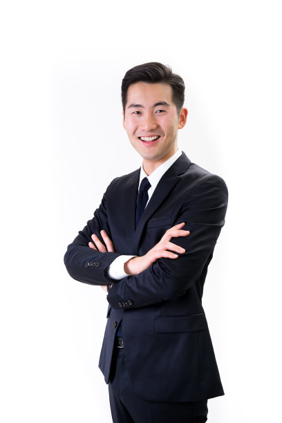 年轻的亚裔商人，白人背景图片下载