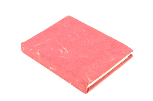 红色的旧笔记本电脑。图片下载