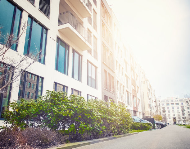 德国柏林美丽的联排别墅街道素材图片