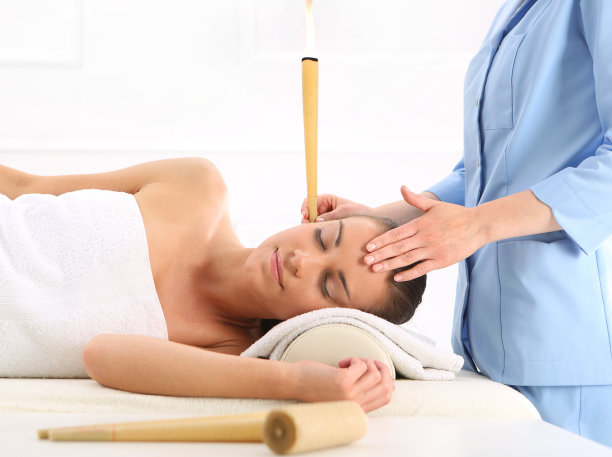 耳烛疗法图片下载