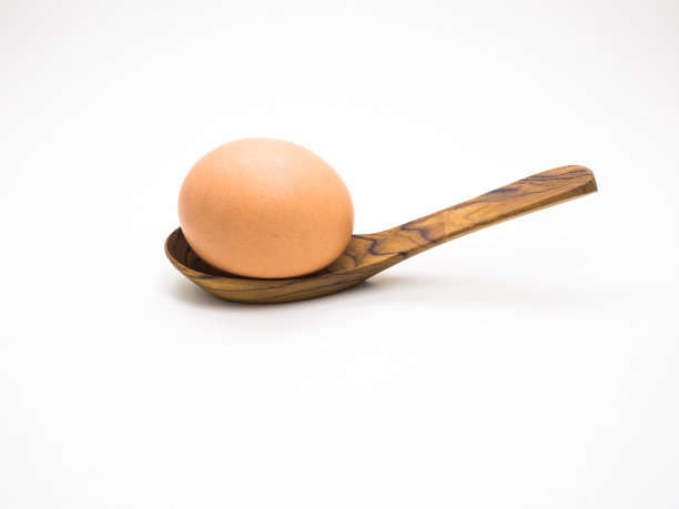 鸡蛋和木勺图片下载