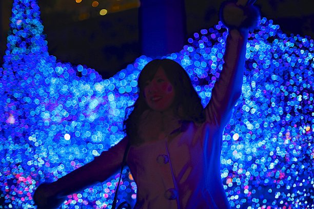 摆姿势背后灯饰图片下载