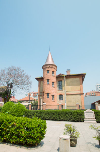 教堂的天空图片下载