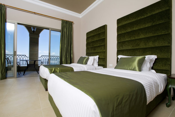 豪华酒店卧室，五星级豪华酒店卧室图片下载