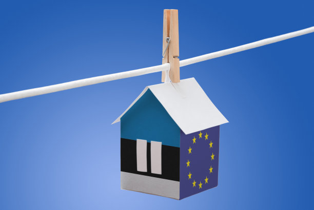 爱沙尼亚和欧盟国旗的纸房子图片下载