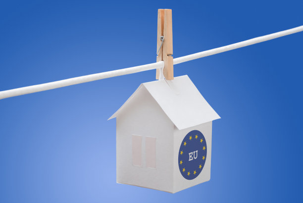 印有欧盟旗帜的纸屋图片下载