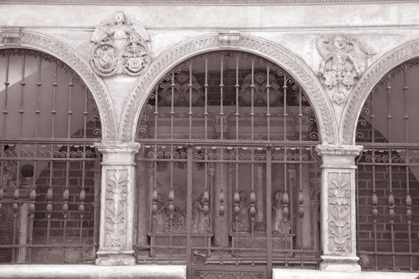 圣芭芭拉教堂正面;克拉科夫图片下载