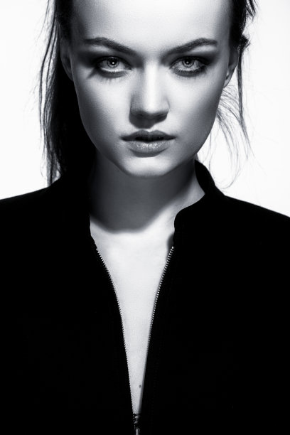 年轻女子的特写图片下载