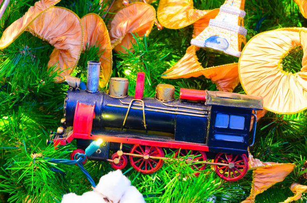 圣诞树装饰图片下载