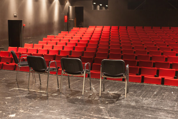 带座位的剧场场景图片下载