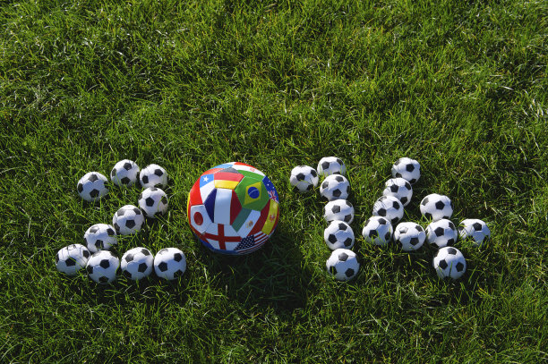 足球2014球队足球绿草图片下载