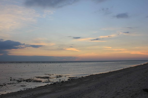 海上美丽的日落图片下载