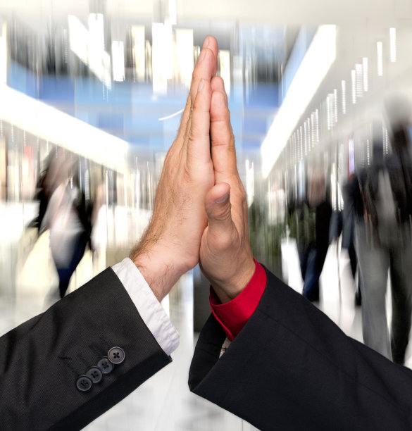 两个商人握手图片下载