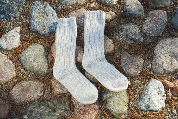 一双羊毛袜子。图片下载