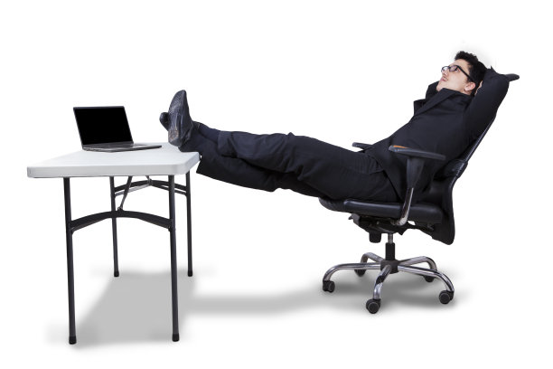 坐在扶手椅上的商人图片下载