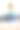 男孩玩手持电子游戏图片下载